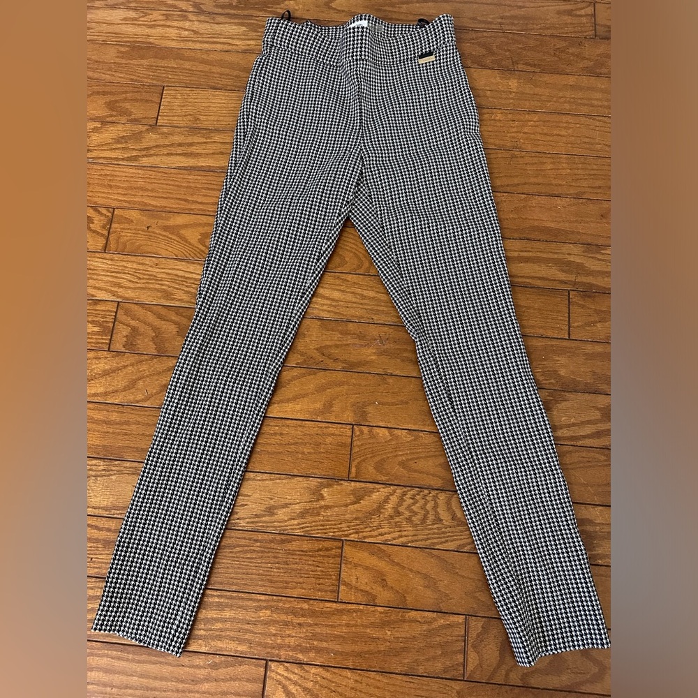 Calvin Klein pants. Color black and white. Size small. Like new.